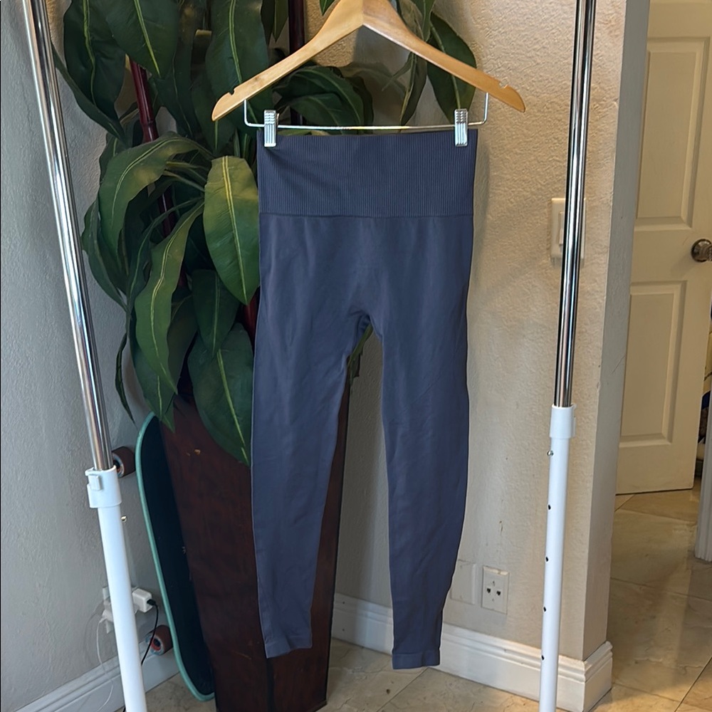 Gray High-Waisted Leggings